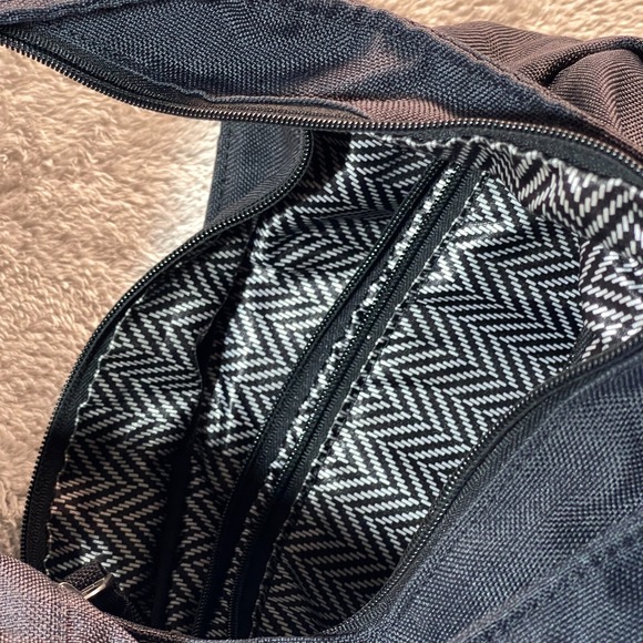 OGIO Women's Brooklyn Tablet Purse Crossbody Bag Classic Black Retro Multipocket - Picture 6 of 9